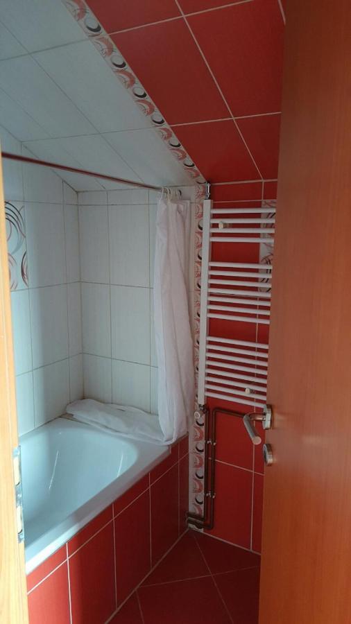 Apartmani Malina 3 Bijeljina Extérieur photo